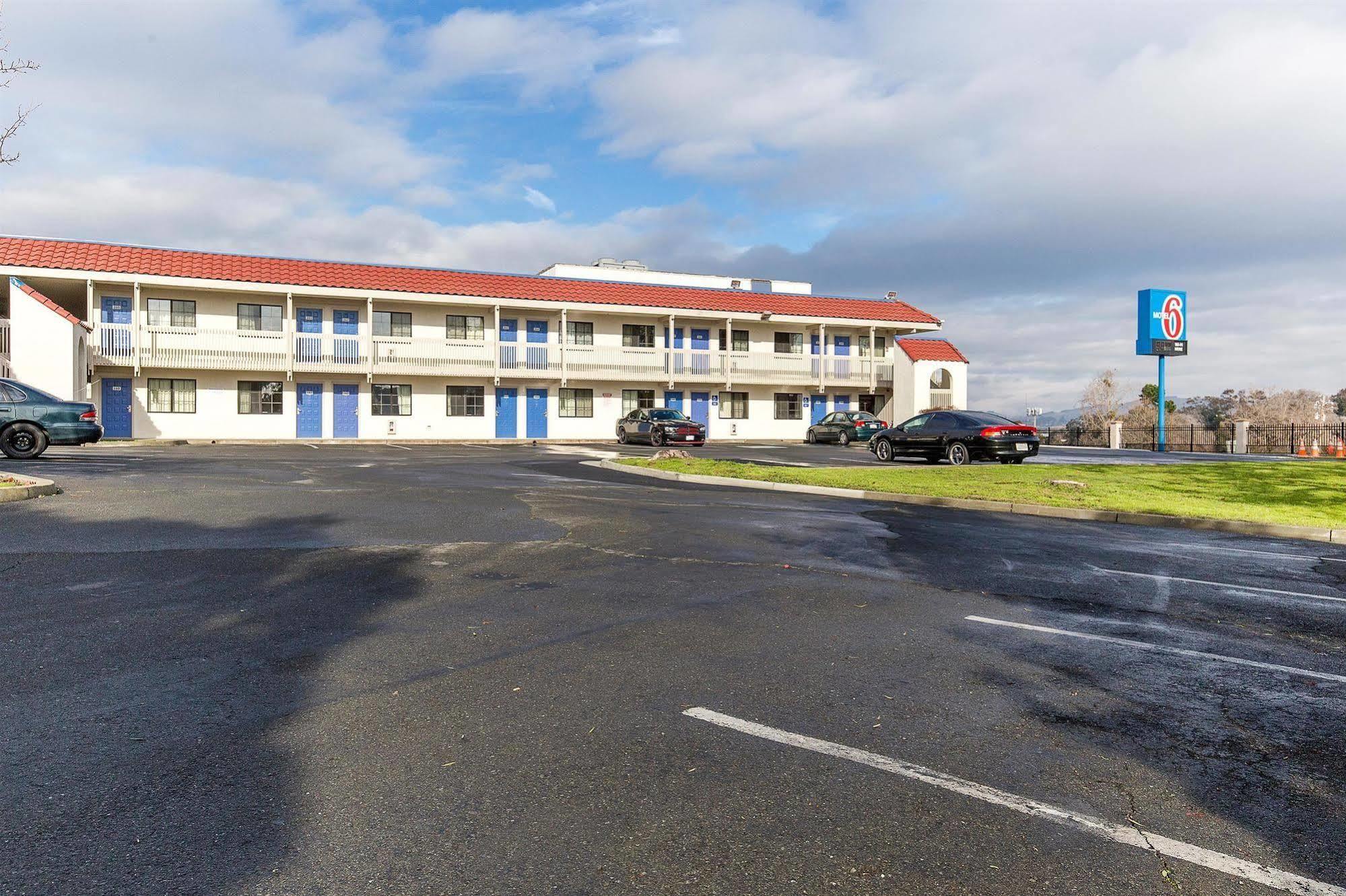 Motel 6 Vallejo - Maritime North ภายนอก รูปภาพ
