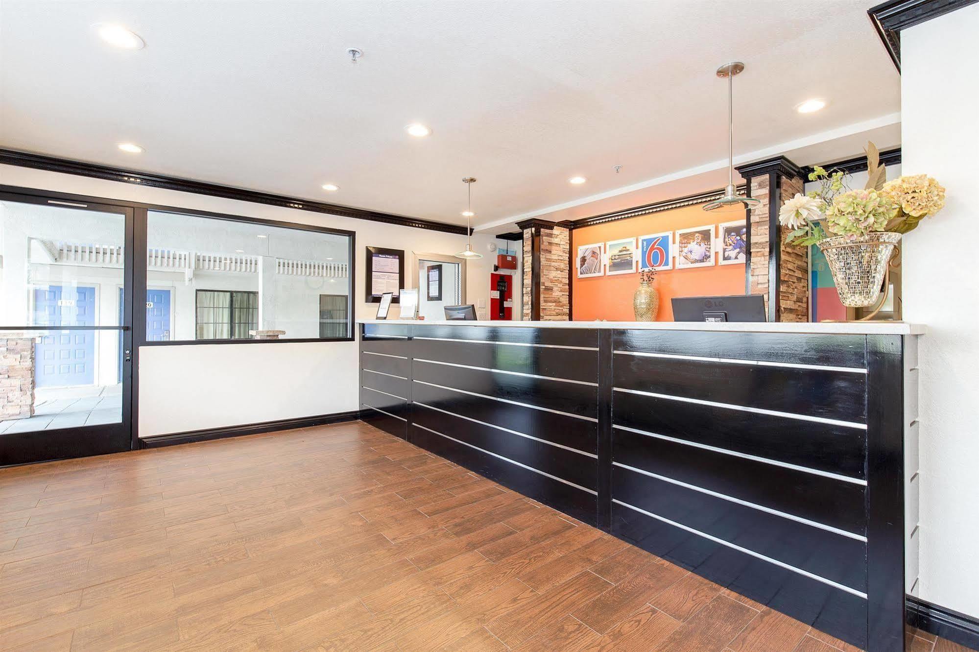 Motel 6 Vallejo - Maritime North ภายนอก รูปภาพ